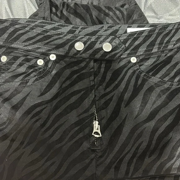 RAG & BONE
Nina High-Rise Zebra-Stripe Ankle Skinny Jeans - Picture 5 of 5